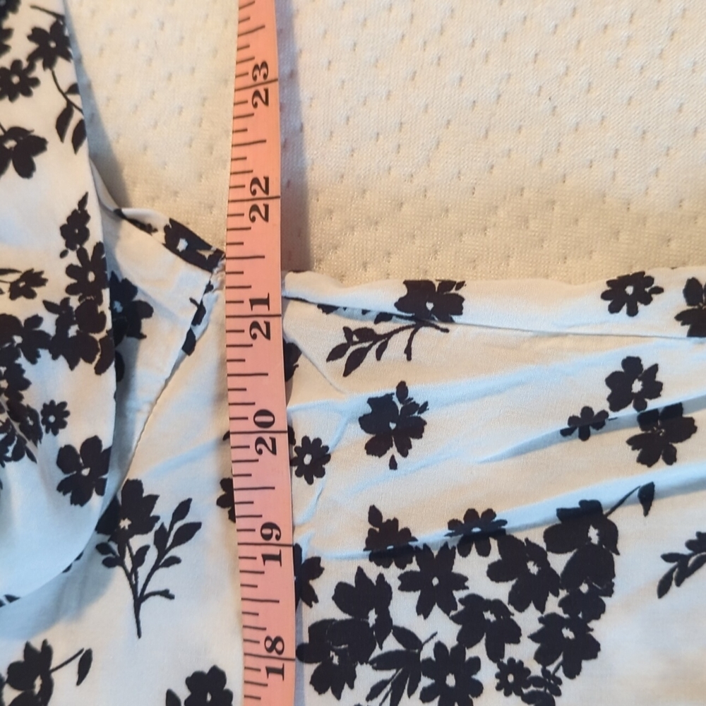 Flowy blouse - Picture 5 of 7